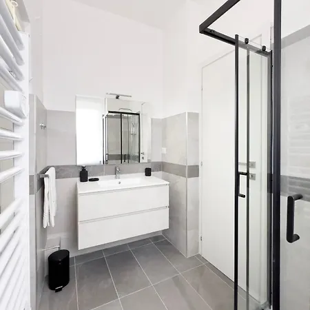 A Chic 2-rooms * Milánó